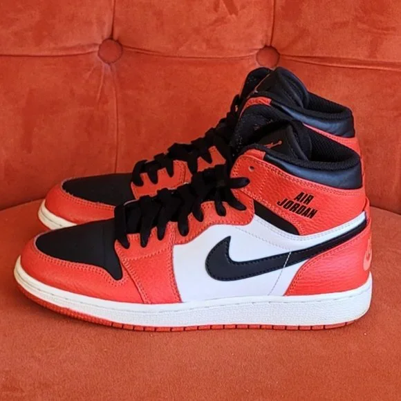 Air Jordan 1 Retro High (GS) 'Rare Air' 705300-800 Size 4.5Y